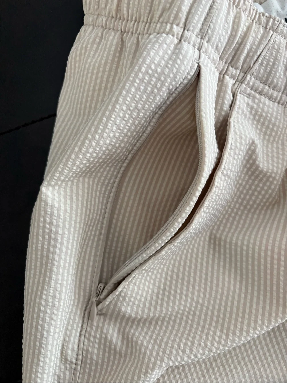 Hollister Cream men’s swim trunks